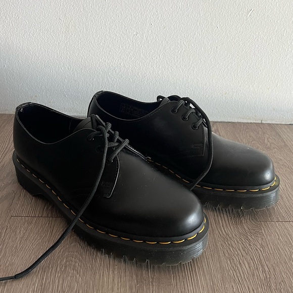 Dr Martens lace up 1461 - Picture 1 of 9